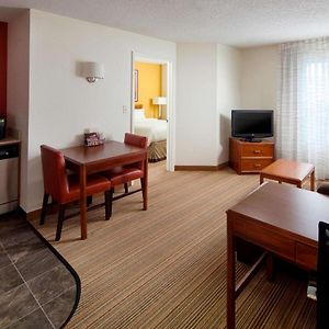 One-Bedroom Suite Hearing accessible