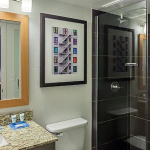 Executive Studio Suite