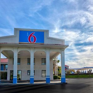 Motel 6-Cookeville, Tn