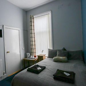 Budget King Room