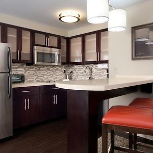 One-Bedroom King Suite
