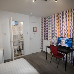 Private Bathroom Single Room