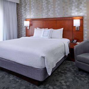 One-Bedroom King Suite