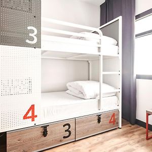Dormitory Room Mixed
