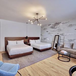 Queen Suite