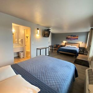 Aircrest Motel