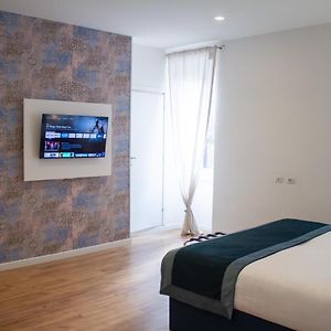 Home At Rome Vatican Suites