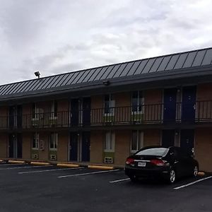 Travelodge By Wyndham Petersburg