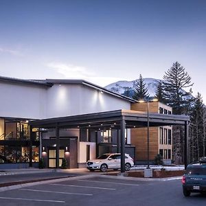 The Block Hotel & Commons