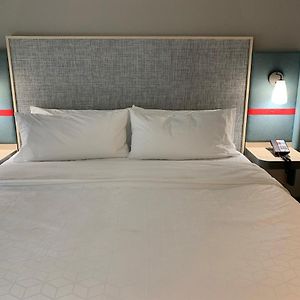 King Room Hearing Accessible