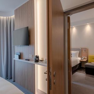 Corner Twin Room