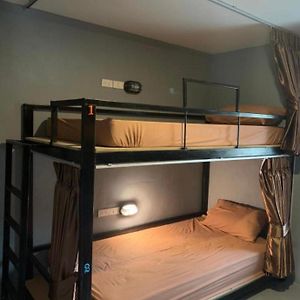 Dormitory Room Mixed