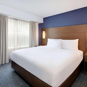 One-Bedroom King Suite