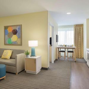 One-Bedroom Queen Suite Mobility accessible
