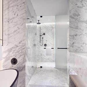 Corner Junior Suite