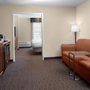One-Bedroom King Suite