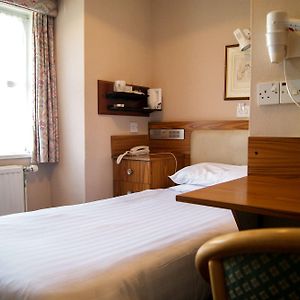Compact Twin Room