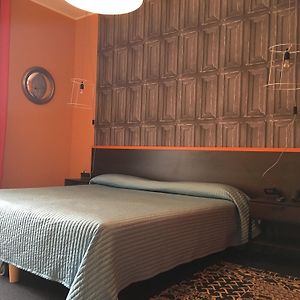 Superior One-Bedroom Apartment