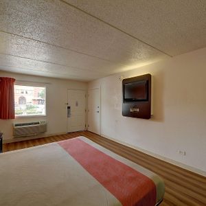 Queen Room Disability Access