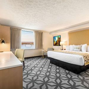 Deluxe Tower King Room