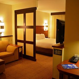 Upper Floors King Room