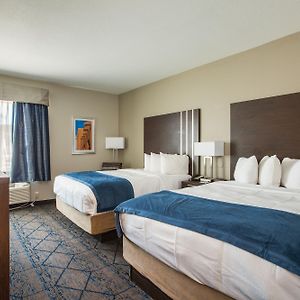 Queen Room Mobility accessible
