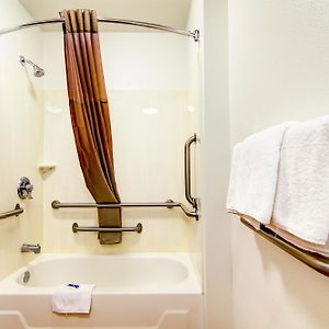 Queen Room Disability Access