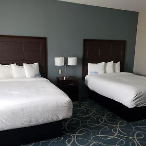 Queen Room Mobility accessible