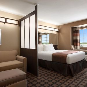 Queen Room Mobility accessible
