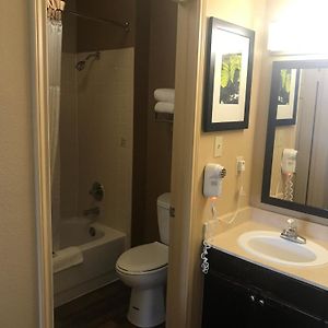 One-Bedroom King Suite
