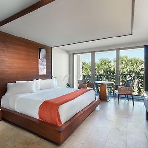 Modern King Room