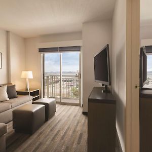 One-Bedroom King Suite
