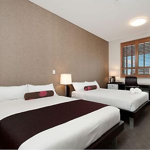 Premium Twin Room