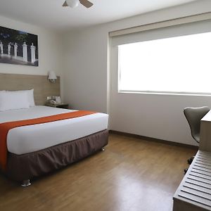 Tradition Room