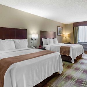 Queen Room Mobility accessible