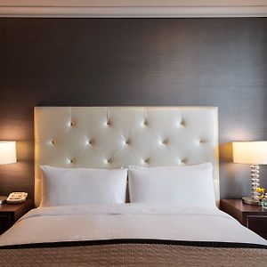 Superior One-Bedroom King Room