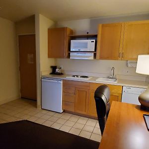 One-Bedroom King Suite