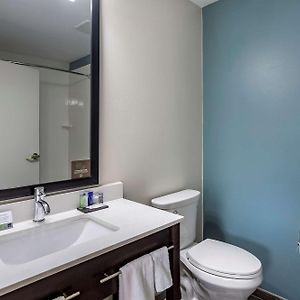 Efficiency King Room
