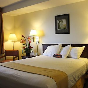 Queen Room