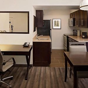 One-Bedroom Queen Suite Disability Access