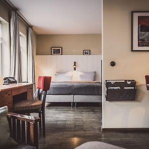 Queen Suite