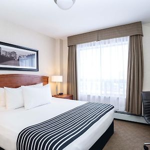 Standard King Suite