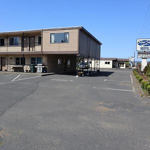 Silver Sands Motel