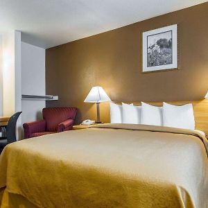 Quality Inn Oakland Airport