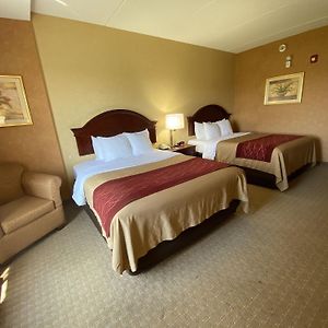 Queen Room Mobility accessible