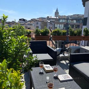 Galata Vav Suites