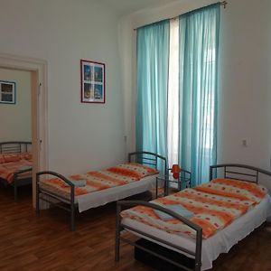 Sextuple Room