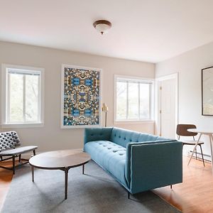 One-Bedroom King Suite