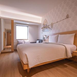 Standard Queen Room Extra Benefits