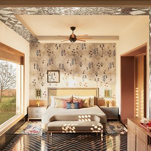 Luxury King Suite